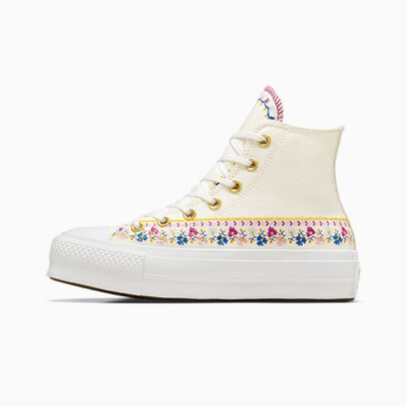 CHUCK TAYLOR ALL STAR LIFT FREE SPIRIT FLORALS
Men’s:7.5
Women’s:9.5
No RETURN. - Picture 5 of 9